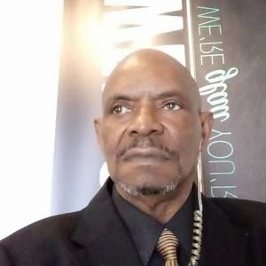 Meet your Posher, Roy